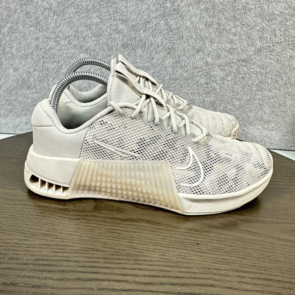 Nike Metcon 9 AMP Light Bone Sail Orewood Womens Size 8.5 Gym Shoes DZ2539-002